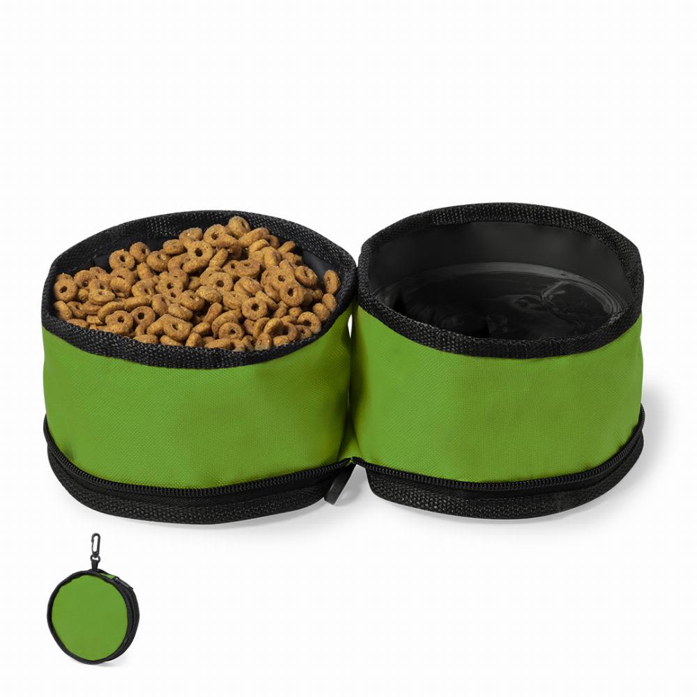 A green zippered container with two compartments, one filled with cereal and the other empty. It has a small clip attached. Keken - Image 1