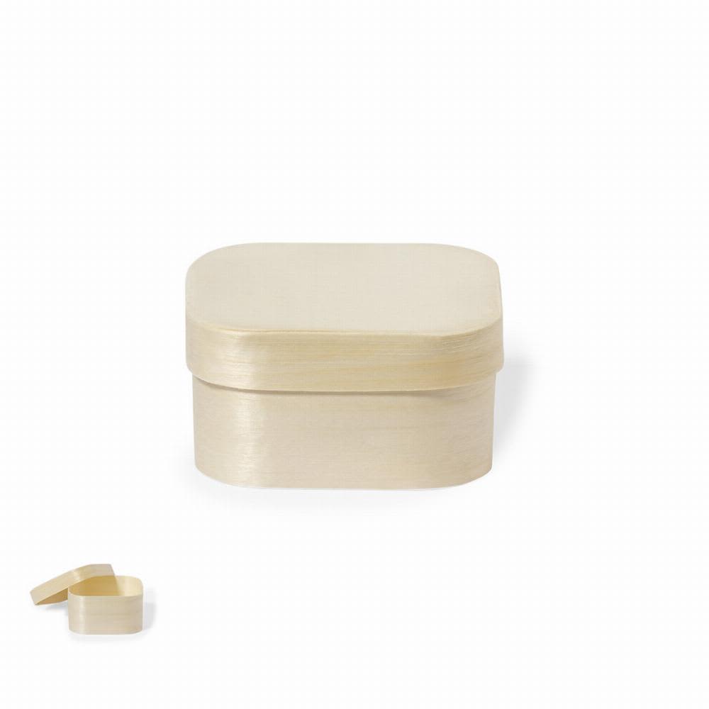 A storage box in a light beige colour with a smooth finish, featuring a removable lid and a small heart-shaped container. Bexer - Image 1