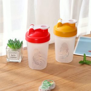 Jackie pp plastic shaker